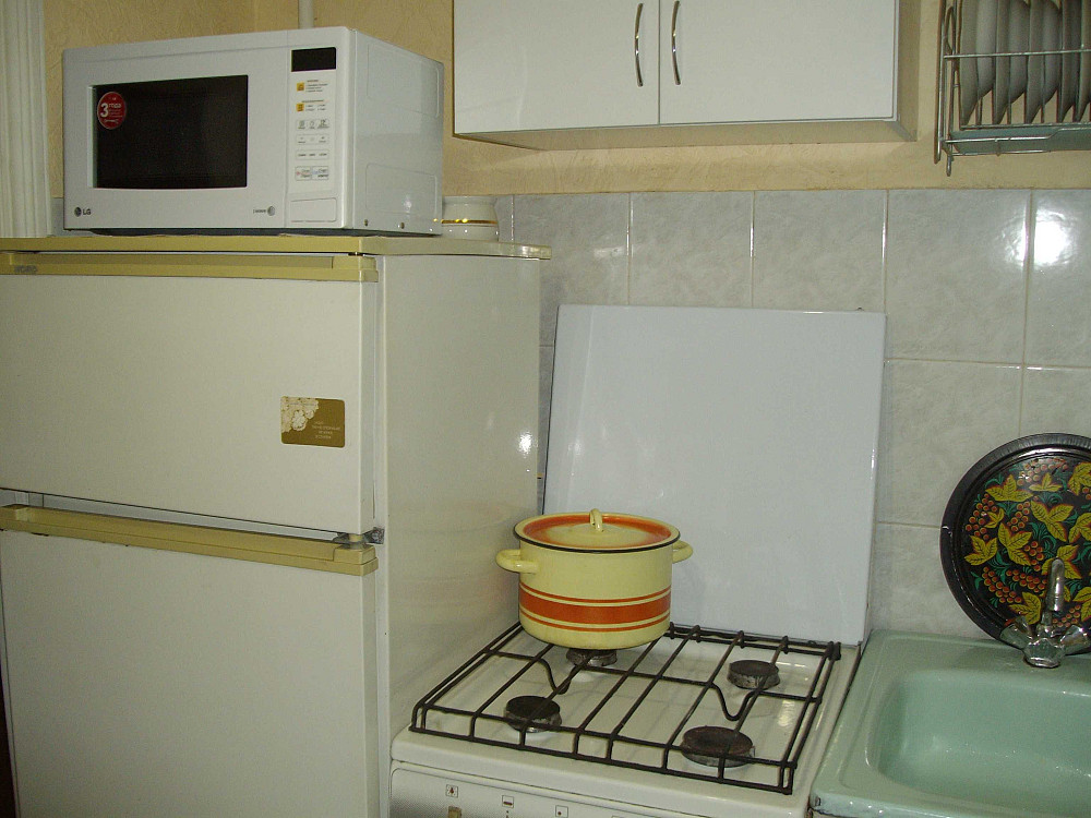 Сдам Борщаговка Івана Дзюби( Семьи Сосниных) 12а 2/5кирп. 27/17/4. Київ - зображення 2