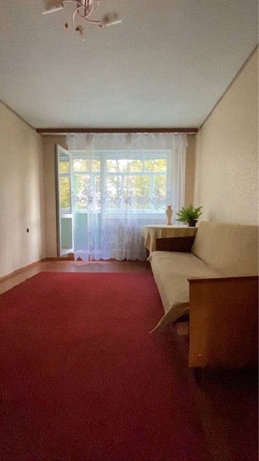 Продам охайну та доглянуту 2х кім. 3/5 вул. Козацька Чернигов - изображение 1