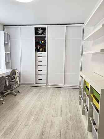 Продається 3-кімнатна квартира-студія з видом на Вишенське озеро Зарванцы