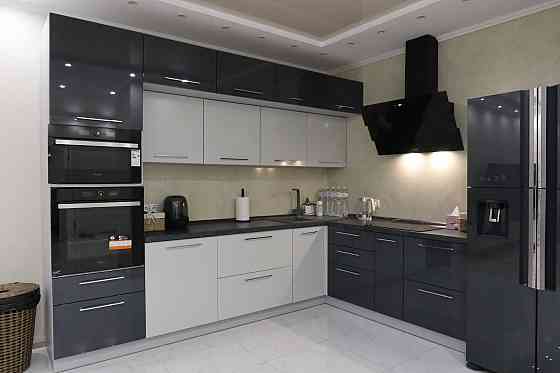 Продаж 3-x кімнатної квартири в ЖК «Славутич», метро 1 хв Київ