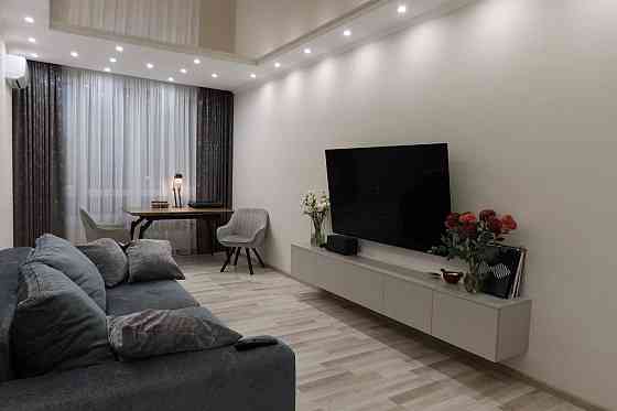 Продаж 3-x кімнатної квартири в ЖК «Славутич», метро 1 хв Київ