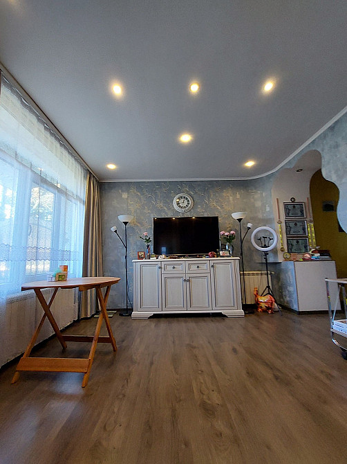 Продам велику ідеальну 2 кімн.кв.з ремонтом, технікой і меблями Буча - изображение 4