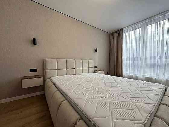 Стильна однокімнатна з кухнею-студією в ЖК "Паркова Алея". Ивано-Франковск