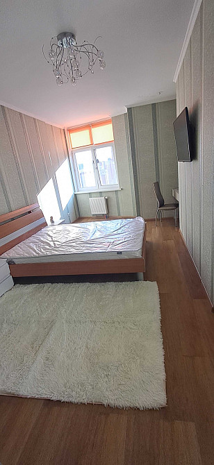 Новий будинок 1к Велика простора світла 55м кв Ахматової 22 Киев - изображение 5