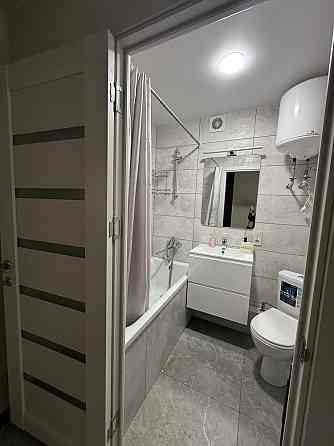 Сдам 2 ком кв 5/12 метро Героев Труда Харьков