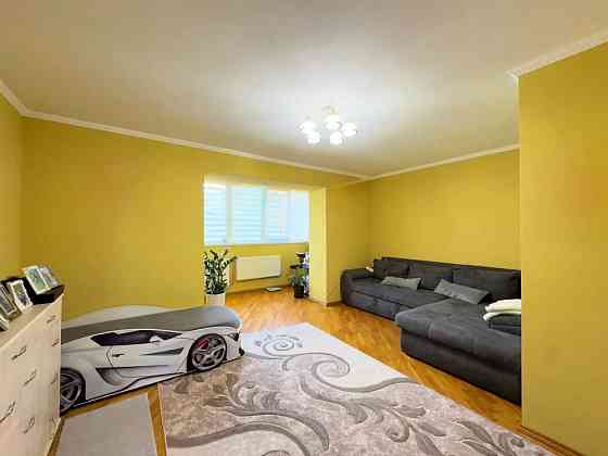 Продам 2-кім квартиру вул. Велика Житомирська 27, Центр Київ