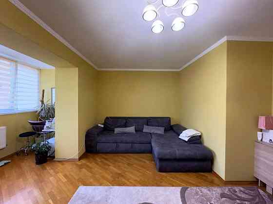 Продам 2-кім квартиру вул. Велика Житомирська 27, Центр Київ