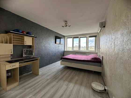 Продаж квартири з ремонтом, вул. Малишка, 37. До метро 3 хвилини пішки Київ