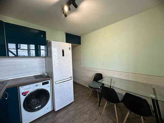 Продаж квартири з ремонтом, вул. Малишка, 37. До метро 3 хвилини пішки Київ