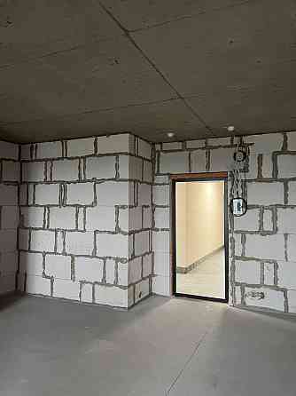 Продам квартиру в новобудове 