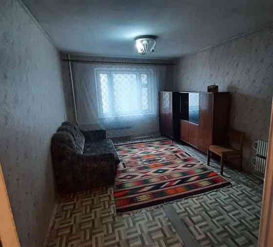 Продвм 3 комнатную квартиру ул Дарницкая /пр Правды /Калиновая Дніпро