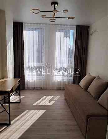 Оренда квартири в ЖК Файна Таун з двома кімнатами і вітальнею-кухнею Київ