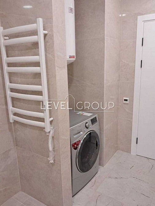 Оренда квартири в ЖК Файна Таун з двома кімнатами і вітальнею-кухнею Київ - зображення 5