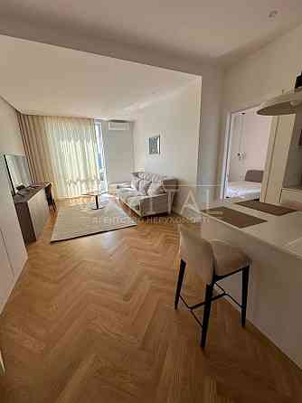 Оренда ЖК Ярославів Град Золоті ворота , історичний центр  1к квартира Київ