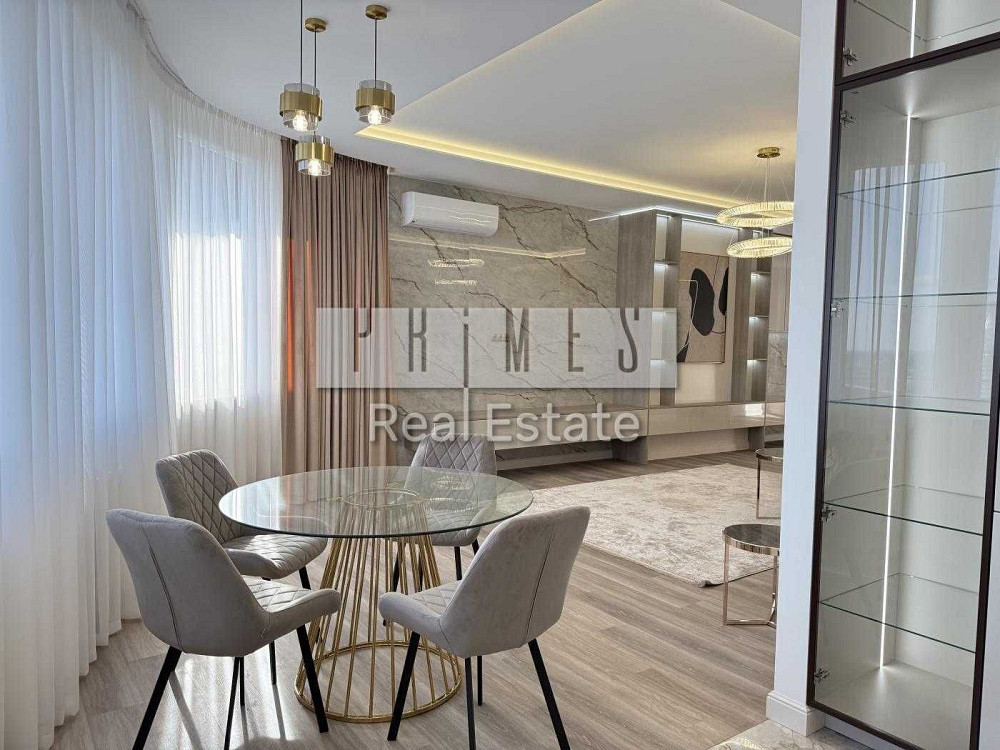 Оренда дизайнерської 2к квартири, Печерськ, Коновальця, 36Б Київ - зображення 1