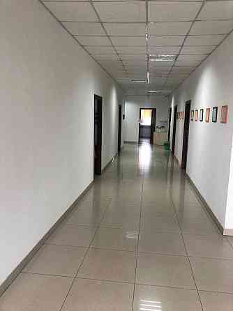 Оренда просторого комерційного приміщення під офіс, центр Івано-Франківськ