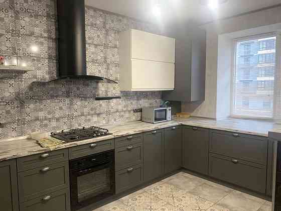 Оренда 3 кім. квартири, вул. Національної Гвардії. Парк. Центр. Івано-Франківськ