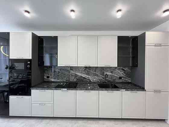 Продаж 2 к квартири. Центр міста 68.8 м2 Винница