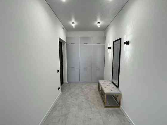 Продаж 2 к квартири. Центр міста 68.8 м2 Винница