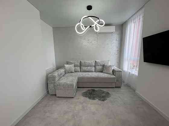 Продаж 2 к квартири. Центр міста 68.8 м2 Винница