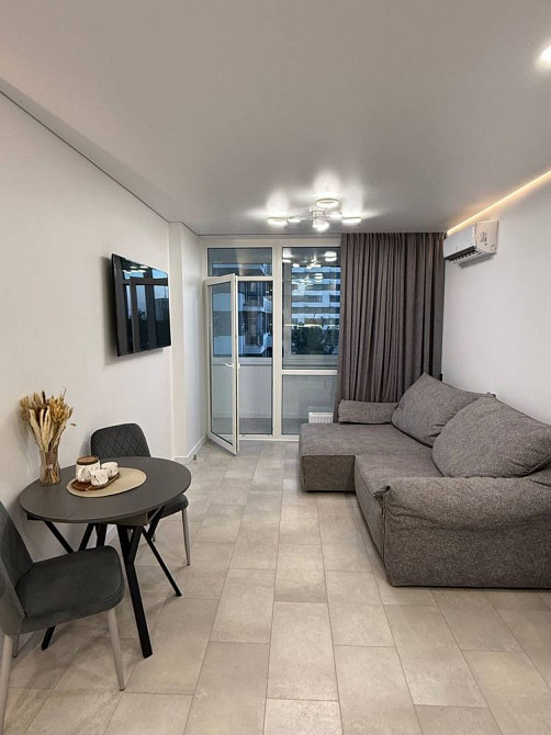 Оренда квартири Варшавський 3, з ремонтом, вул. Всеволода 34/21 Київ - зображення 1