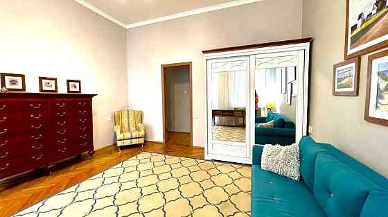 Князів Острозьких вул. (Московська), 29-Б Київ