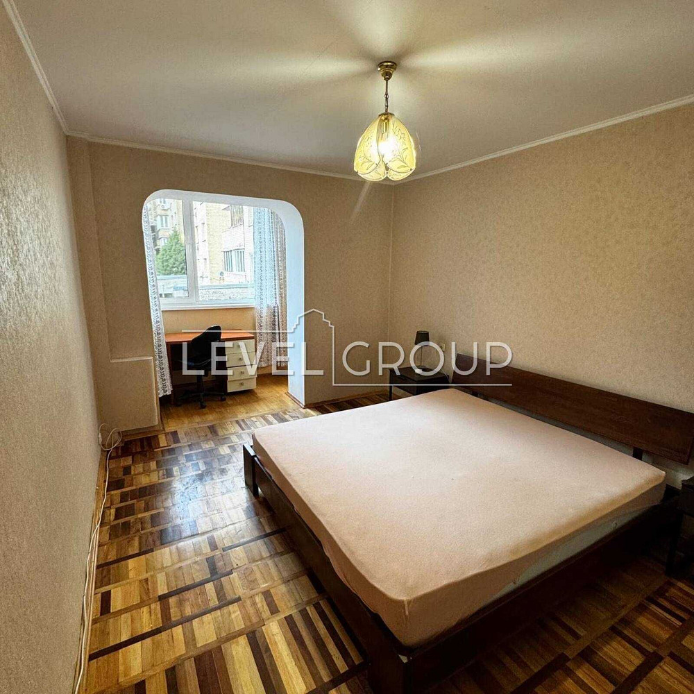 Оренда ЦЕНТР  3к квартири вул. Тарасівська 20 М. Площа Укр Героїв Київ - зображення 1