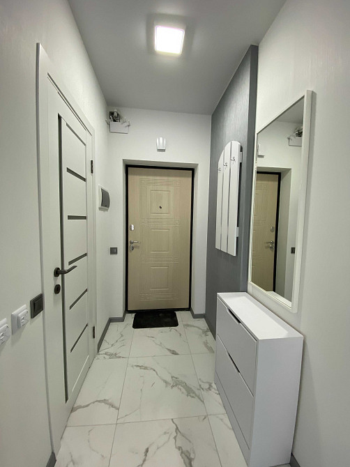 Каменська 127 Сдам шикарну 1но кімнатну студію метро "Вирлиця" Київ - зображення 7