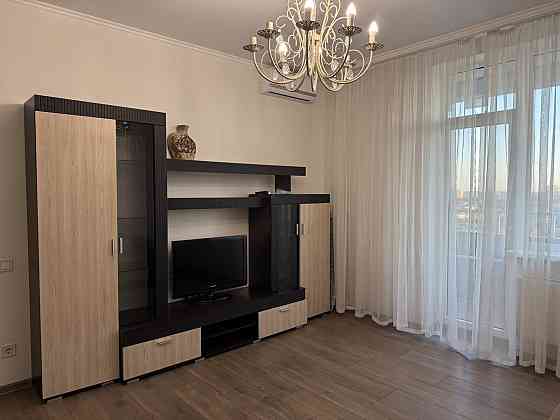 Сдам Светлую 2-х ком квартиру жк Альтаир1. 8/24 эт. 65м. Одесса