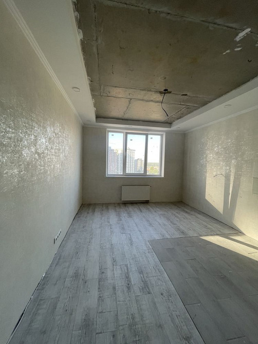 Продам вул.Соборності 20 простору 1кім.кв. з незакінченим ремонтом! Бровари - зображення 3