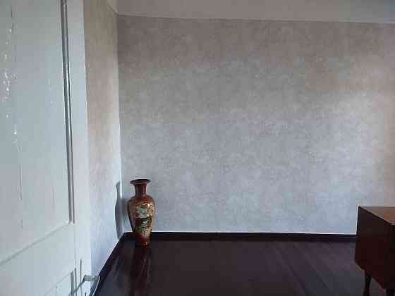 Двокімнатна квартира з індивідуальними опаленням Нововолинськ