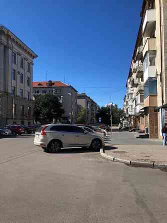 Продам 3 з кімн квартиру по вул Степана Бандери Луцьк