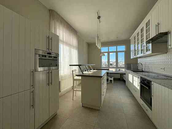 Продаж 4 кімнатна квартиртира Новобудова Чорновола Жк Схід Сонця Львов