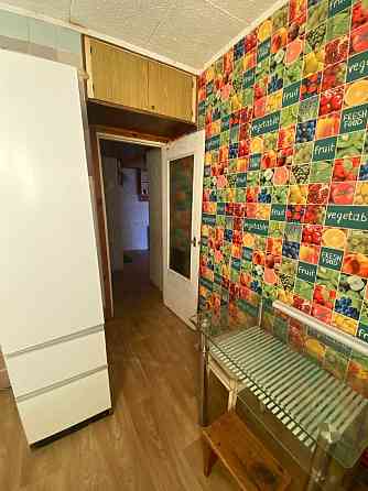 Продам 4-х  квартиру  на Польовій в цегляному будинку на 2-му поверсі Житомир