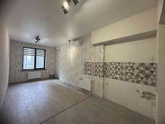 Продам студию с ремонтом, ЖК Родос, Аркадия, есть гардеробная. Одесса