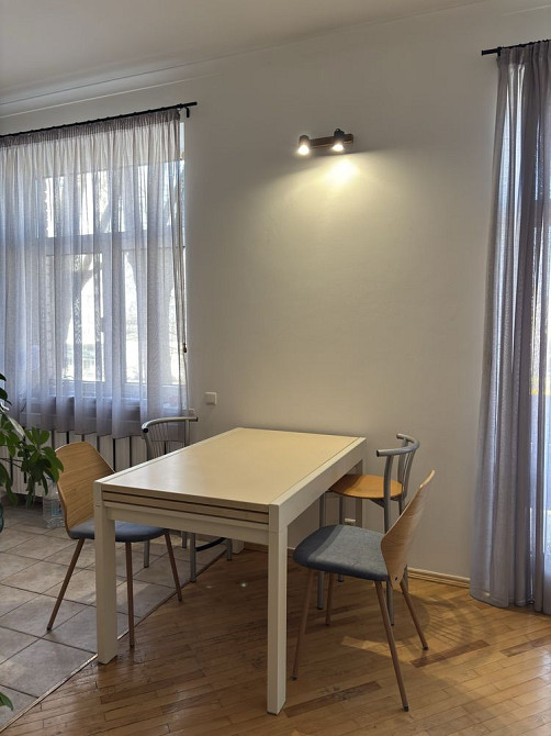 Догострокова  оренда трьохкімнатної квартири 2 хвилини до метро Нивки Київ - зображення 5