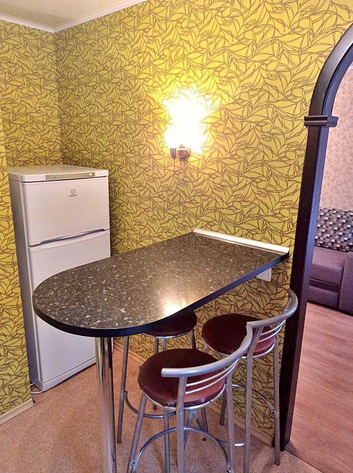 Сдам 1-ком.кв с ремонтом,м."Дворец Спорта" Харьков - изображение 2