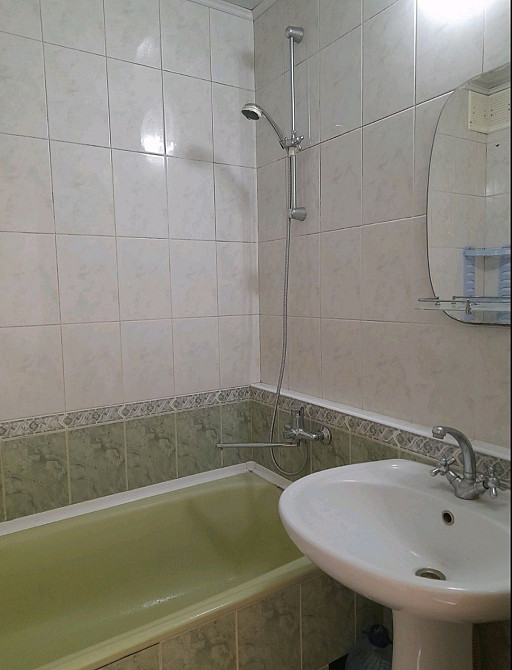 Сдам свою 1 кїмнатну квартиру метро Героев Труда .Дружби народов 202 Харьков - изображение 7