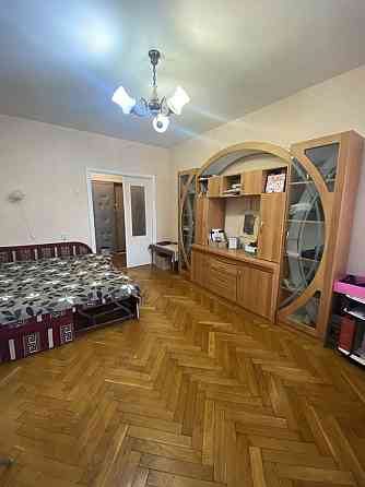 1к , Липки, Печерськ, метро Арсенальна, Хрещатик, Палац Спорту Київ