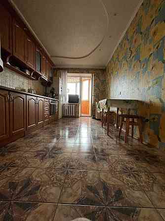 Продаж 3к квартира 108м2 Позняки Осокорки Ахматової Григоренка 24 Київ