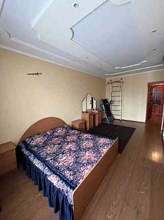 Продаж 3к квартира 108м2 Позняки Осокорки Ахматової Григоренка 24 Київ