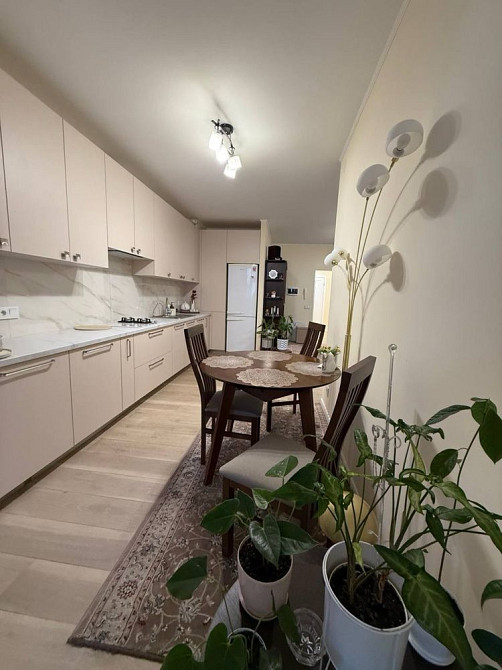 Продаж 2к квартири в центрі Ужгород - зображення 2