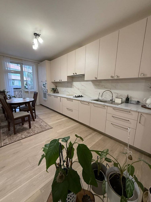 Продаж 2к квартири в центрі Ужгород - зображення 1