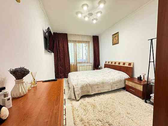 Продається простора та охайна 3 кім. квартири  з меблями і технікою!!! Ивано-Франковск