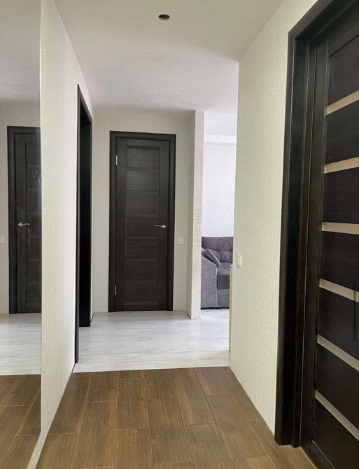 Продам 2-х комнатную квартиру в самом ЦЕНТРЕ города. Ж Кам`янське (Запорізька обл.) - зображення 7