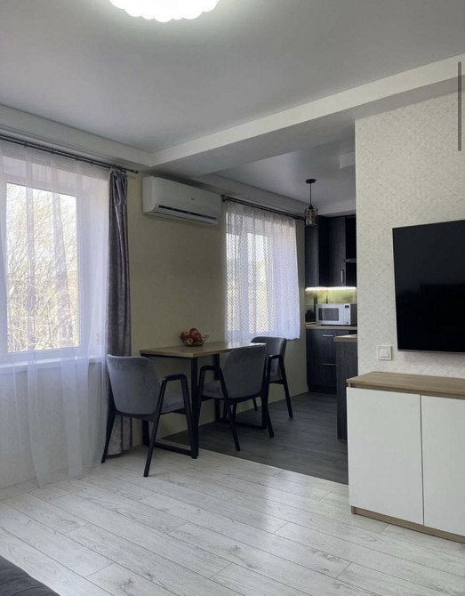 Продам 2-х комнатную квартиру в самом ЦЕНТРЕ города. Ж Кам`янське (Запорізька обл.) - зображення 1