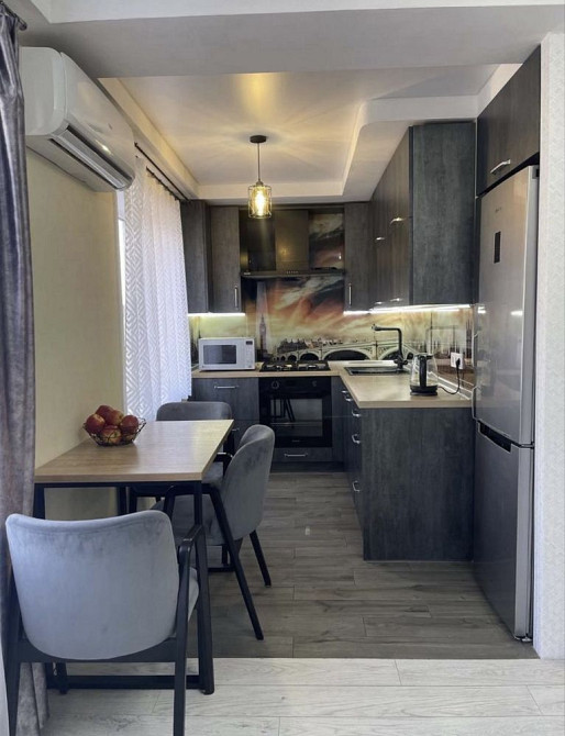 Продам 2-х комнатную квартиру в самом ЦЕНТРЕ города. Ж Кам`янське (Запорізька обл.) - зображення 2