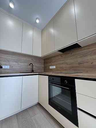 1к квартира з новим сучасним ремонтом! Є балкон, 7хв до Києва Ирпень