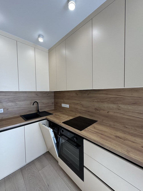 1к квартира з новим сучасним ремонтом! Є балкон, 7хв до Києва Ирпень - изображение 6