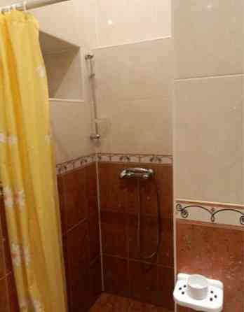 СДАМ 1 ком БОЛЬШАЯ квартира ЦЕНТР Ванная Палисадник Газ Еврейская 1 эт Одесса